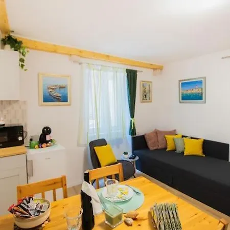 Apartment In The Old Town Of